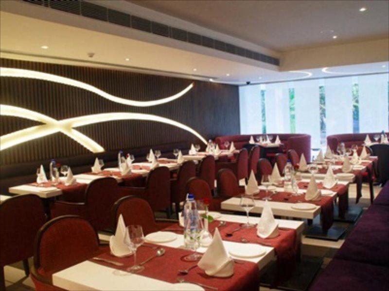 The Gaur Hotel Chandigarh Ngoại thất bức ảnh