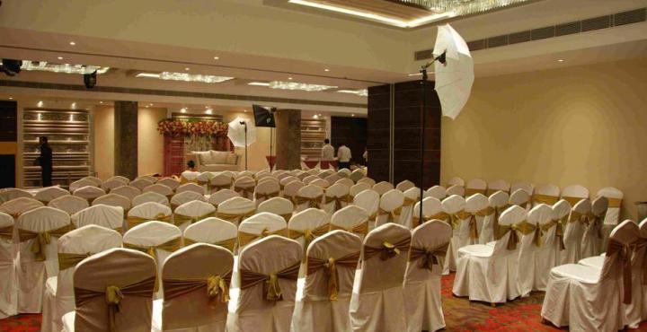 The Gaur Hotel Chandigarh Ngoại thất bức ảnh